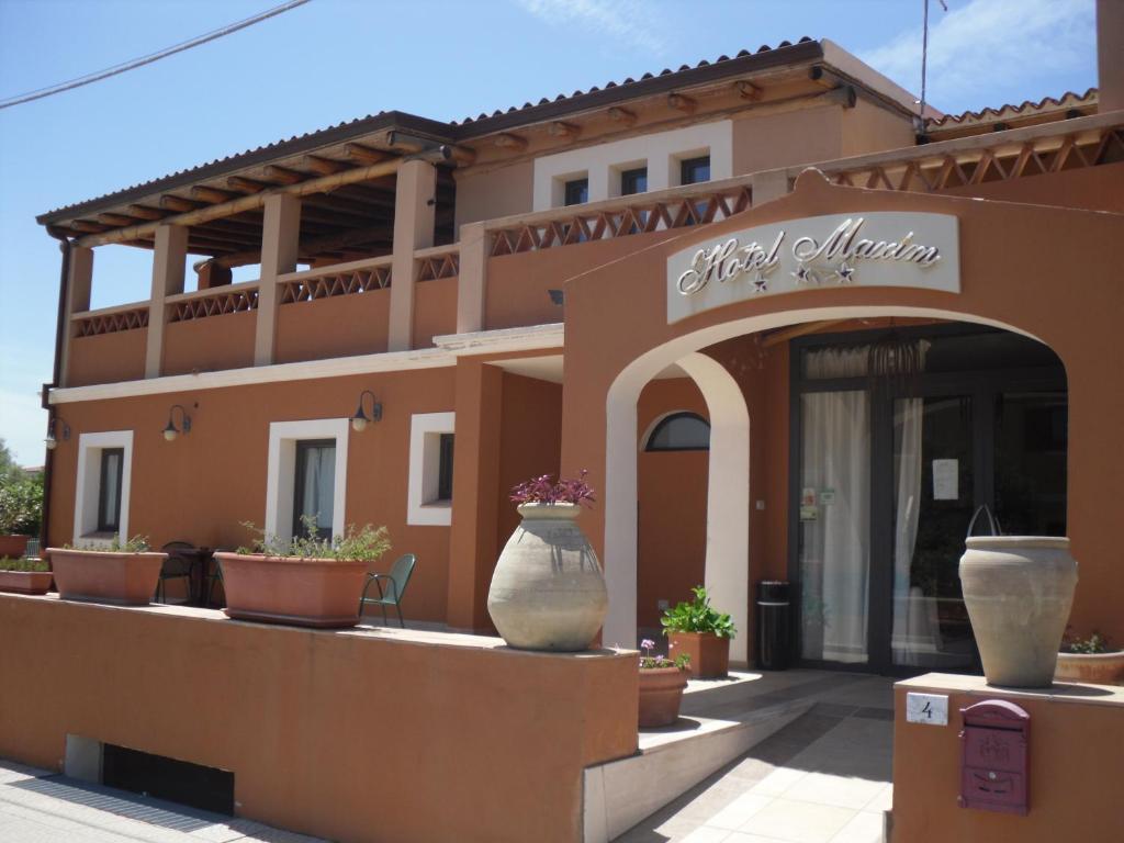 Hotel Maxim Olbia Exteriör bild