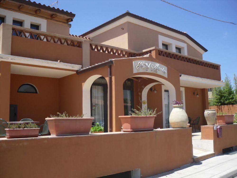 Hotel Maxim Olbia Exteriör bild