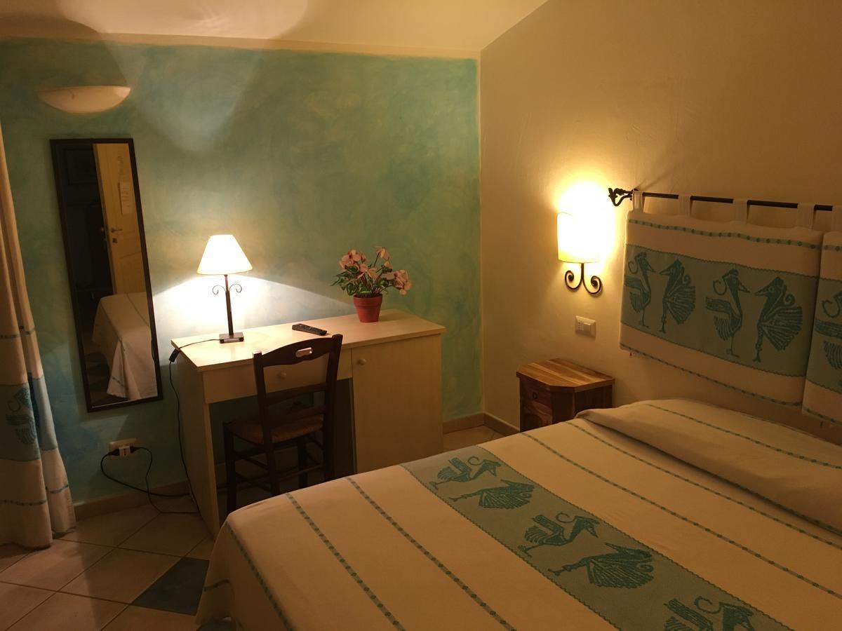 Hotel Maxim Olbia Exteriör bild